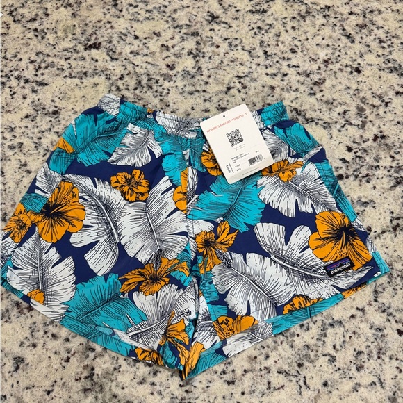 Patagonia Pants - Patagonia Floral Print Shorts